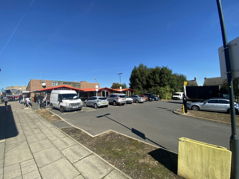 High Croft, Hoyland for lease - Building Photo - Image 2 of 7