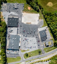 744-766 N Lee Hwy, Lexington, VA à louer Photo principale- Image 1 de 2