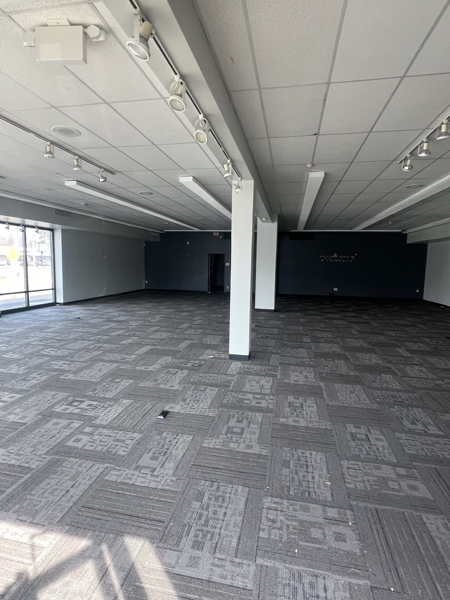 1 S White Horse Pike, Stratford, NJ for lease Interior Photo- Image 1 of 2