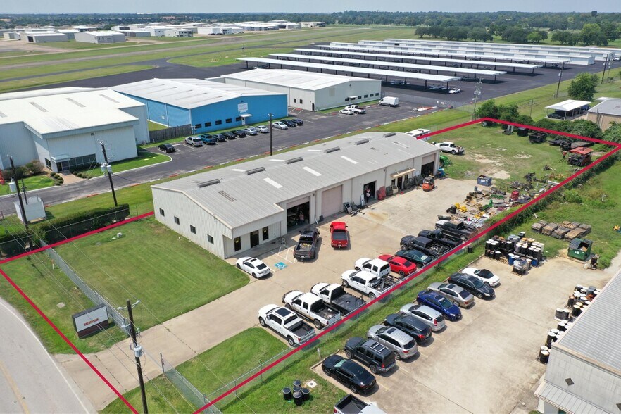 17380 Groeschke Rd, Houston, TX à vendre - Aérien - Image 2 de 6