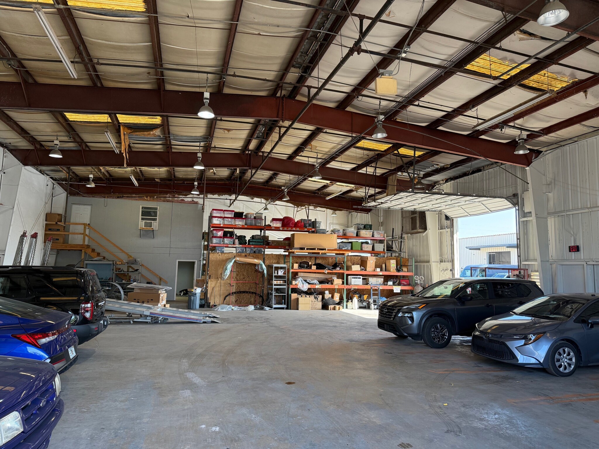 6438 N 126th Ave, Largo, FL for lease Interior Photo- Image 1 of 6