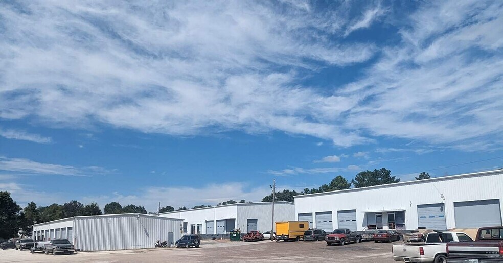 123-139 Ragland Rd, Jackson, TN à louer - Photo du bâtiment - Image 2 de 34