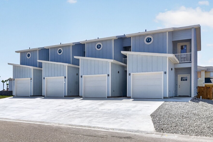 13981 Ports O Call Dr, Corpus Christi, TX for sale - Building Photo - Image 3 of 31
