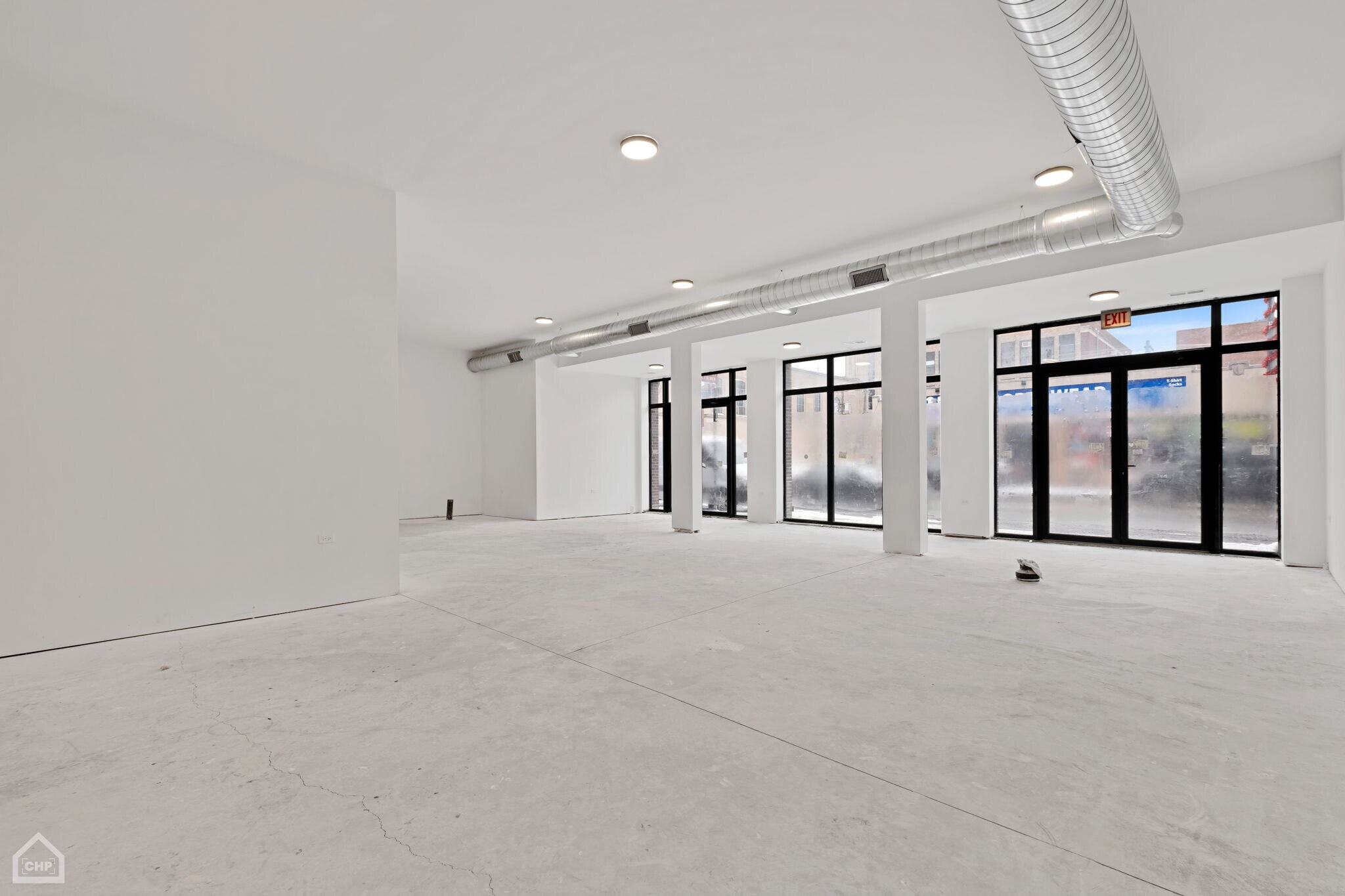 4414 N Kedzie Ave, Chicago, IL for lease Interior Photo- Image 1 of 10