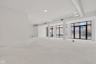 4414 N Kedzie Ave, Chicago, IL for lease Interior Photo- Image 1 of 10