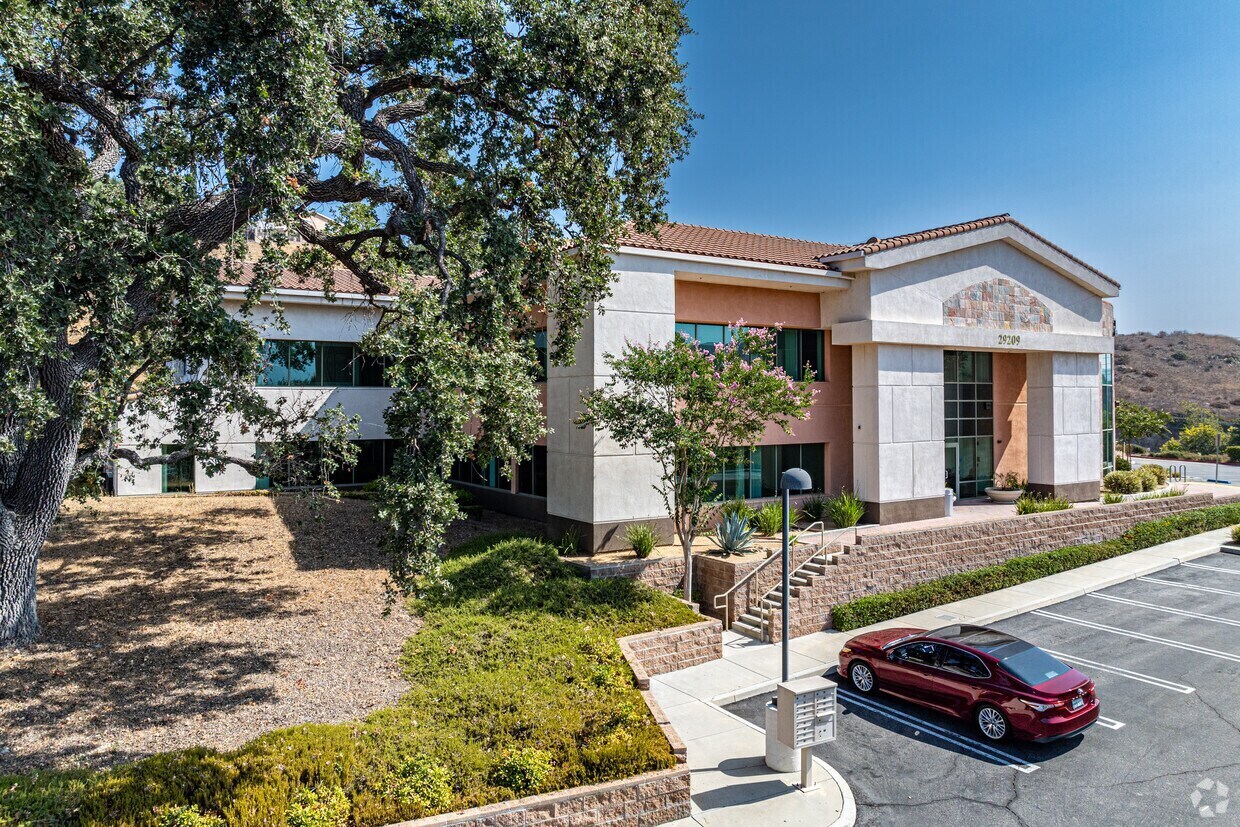 29209 Canwood St, Agoura Hills, CA for sale Building Photo- Image 1 of 8