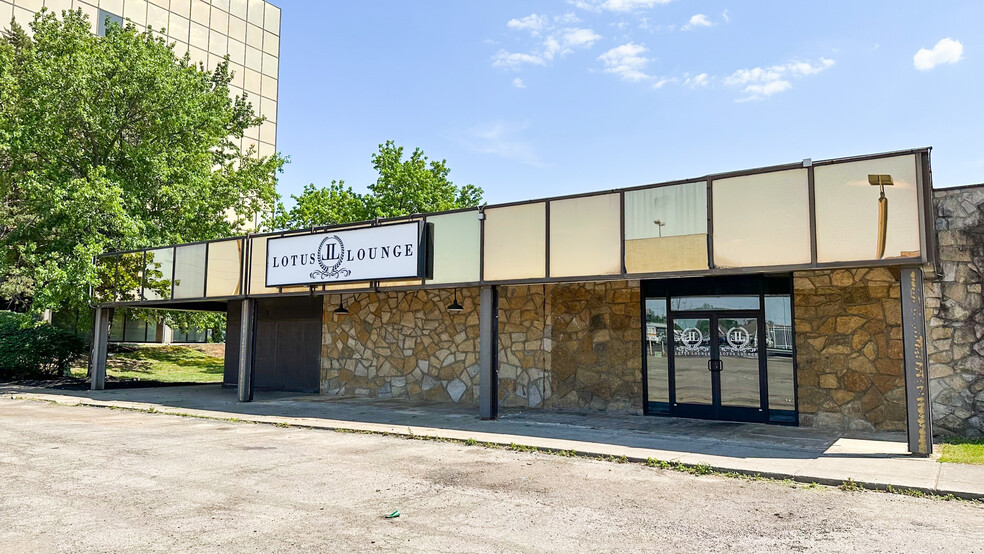 6042-6066 Channingway Blvd, Columbus, OH for lease - Building Photo - Image 1 of 14