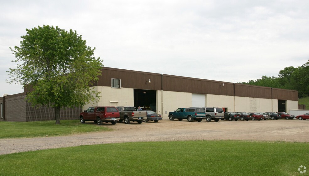 3330 Mike Collins Dr, Eagan, MN for sale - Building Photo - Image 3 of 4