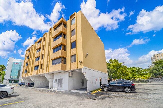 More details for 4011 W Flagler St, Miami, FL - Office for Lease