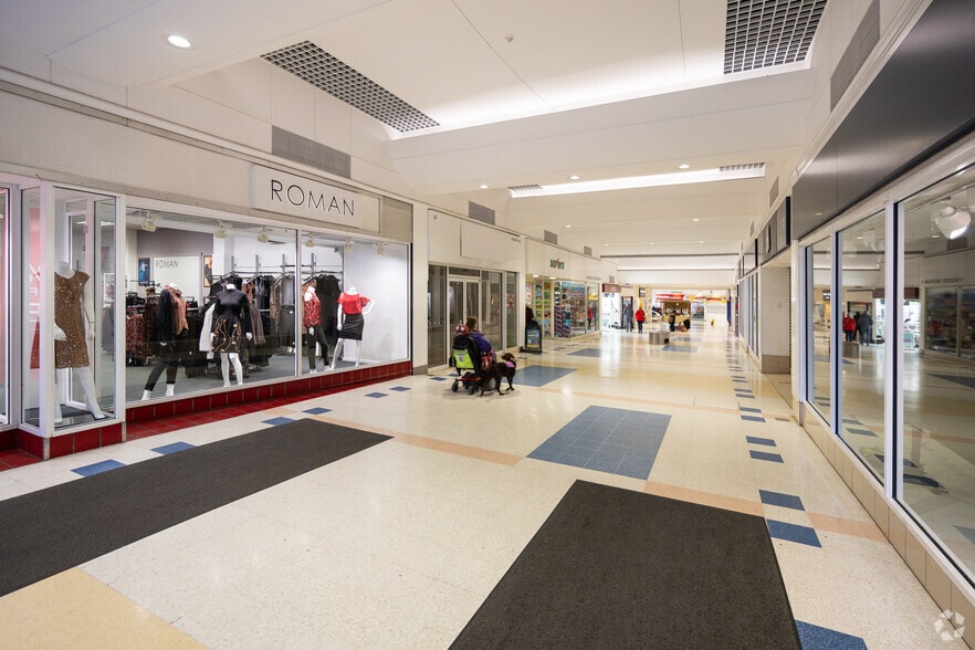 High St, Orpington for lease - Interior Photo - Image 2 of 7