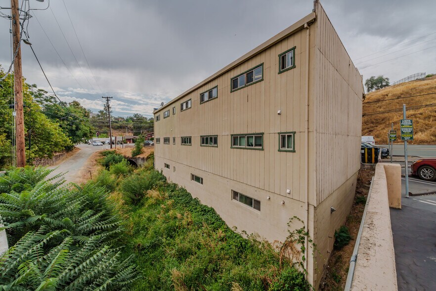 40 N State Highway 49-88, Jackson, CA à vendre - Photo du bâtiment - Image 3 de 15