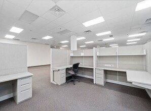 400 Hunt Club Rd, Ottawa, ON à louer Photo intérieure- Image 2 de 9