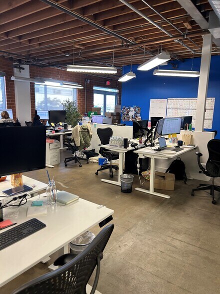 3865 Grand View Blvd, Los Angeles, CA à louer - Photo intérieure - Image 3 de 12