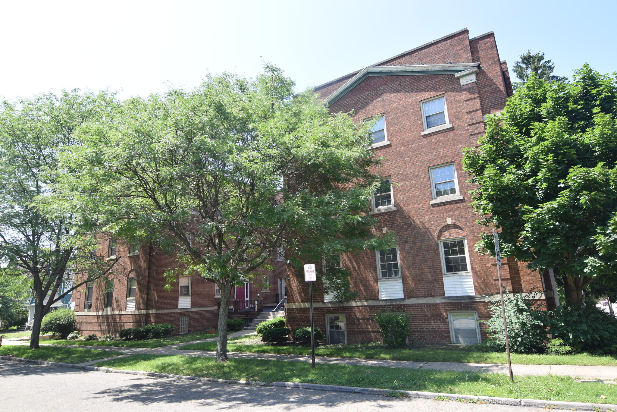 2670 Noble Rd, Cleveland Heights, OH for sale Primary Photo- Image 1 of 4