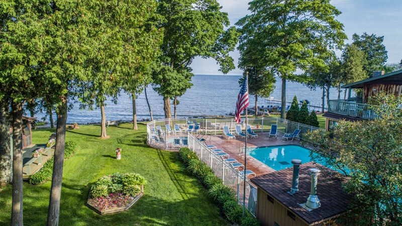 7353 Horseshoe Bay Rd, Egg Harbor, WI à vendre - Photo principale - Image 1 de 28