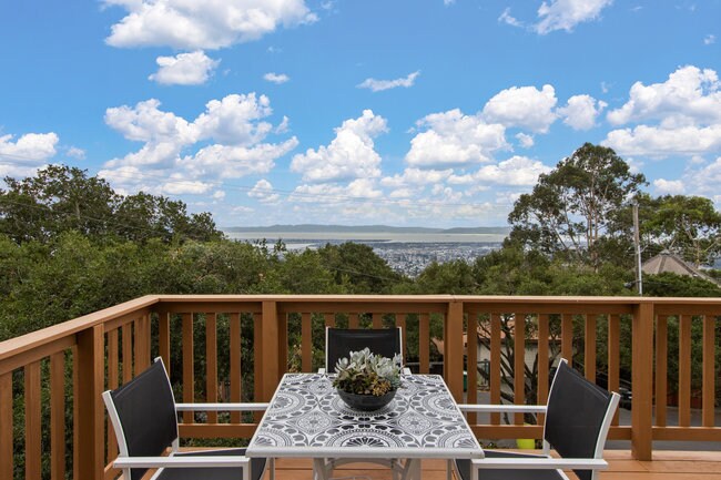 3600 Klamath St, Oakland, CA à vendre - Photo principale - Image 2 de 8