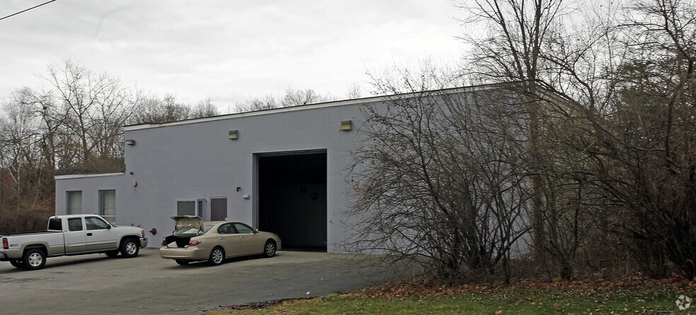 3 Industrial Dr, Shrewsbury, MA à louer - Photo du bâtiment - Image 2 de 2