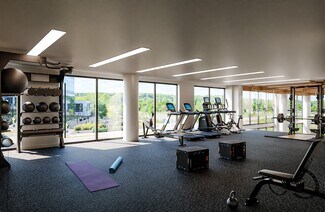 Plus de détails pour 11990 Heafield Way, Reston, VA - Commerce de détail à louer