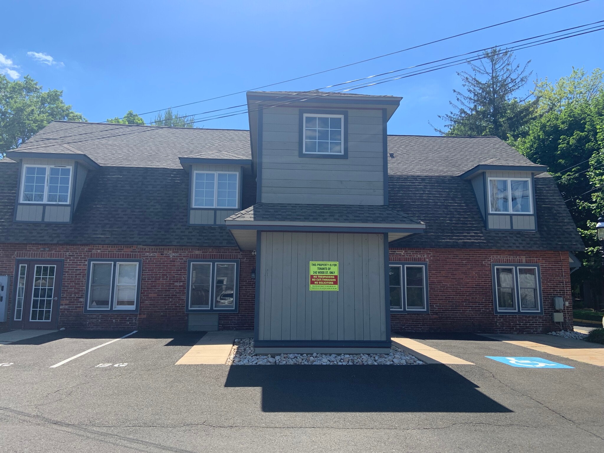 242 Wood St, Doylestown, PA for sale Primary Photo- Image 1 of 9