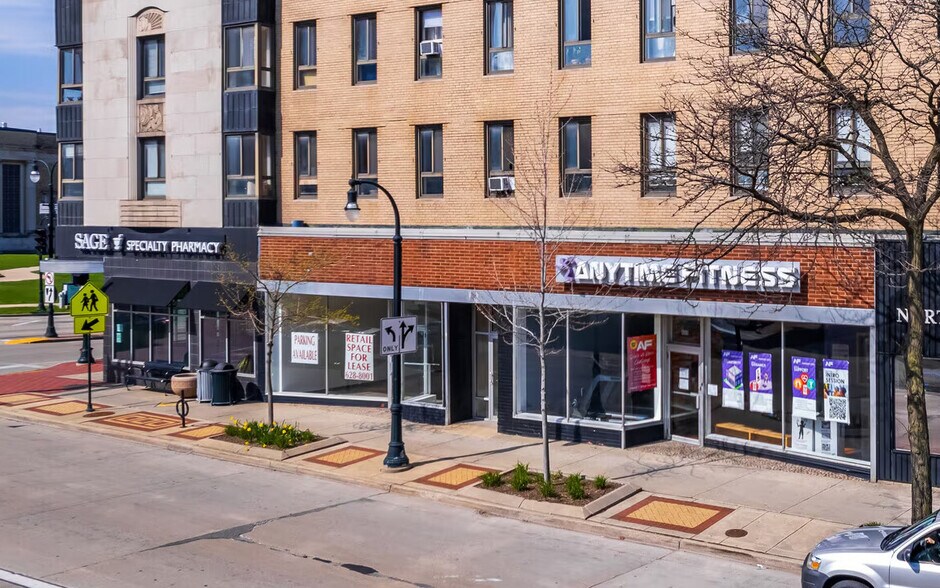 4001-4015 N Oakland Ave, Milwaukee, WI à louer - Photo du bâtiment - Image 2 de 13