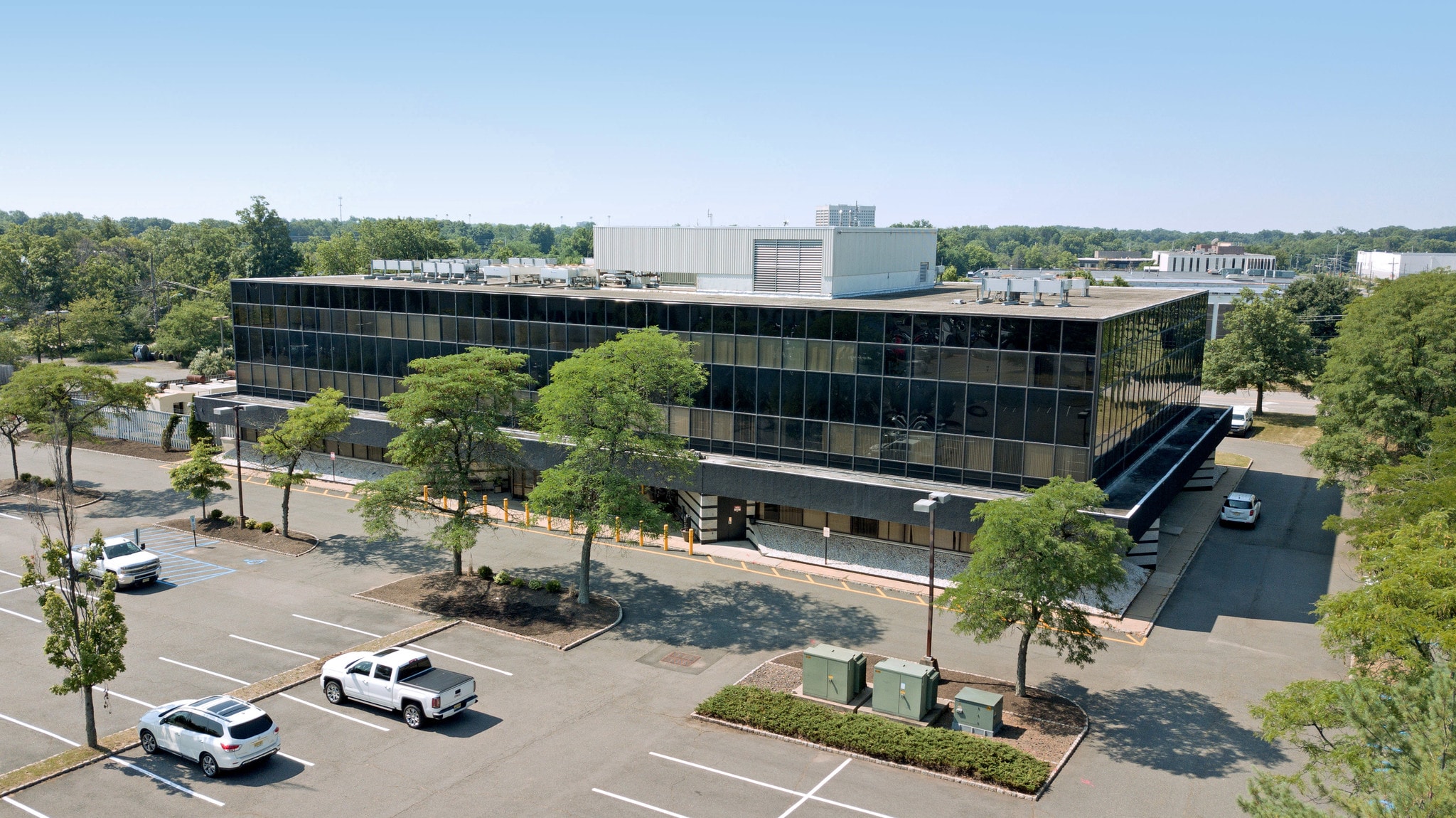 225 Old New Brunswick Rd, Piscataway, NJ for lease Primary Photo- Image 1 of 6