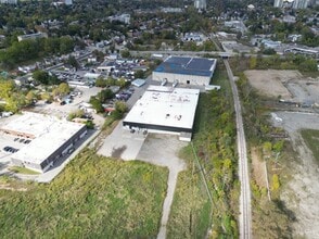 325 Stirling Ave S, Kitchener, ON - AERIAL  map view