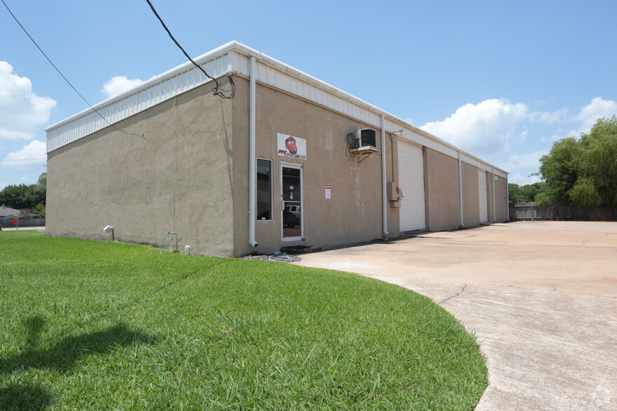 335 Staffordshire Rd, Stafford, TX à vendre - Photo principale - Image 1 de 1