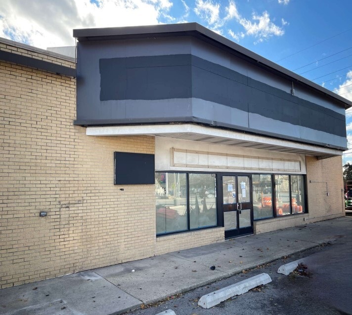 9753 Irving Park Rd, Schiller Park, IL for lease Building Photo- Image 1 of 4