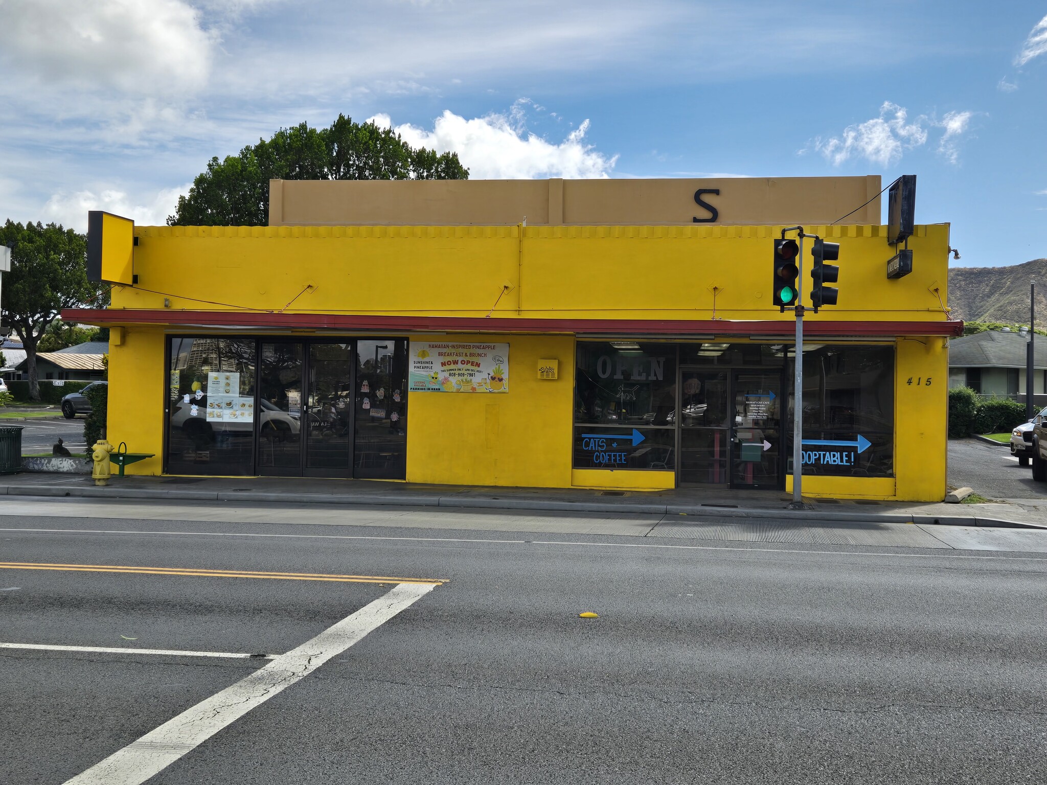 415 Kapahulu Ave, Honolulu, HI for lease Interior Photo- Image 1 of 7