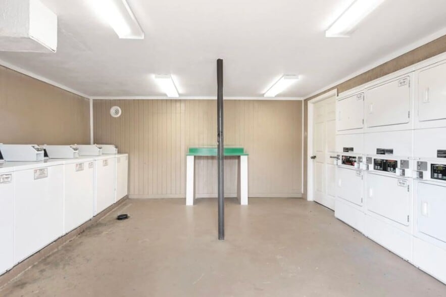 3901 Northside Dr, Macon-Bibb, GA à vendre - Photo du bâtiment - Image 3 de 32