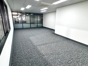 13-15 Baker St, Banksmeadow à louer Photo intérieure- Image 2 de 6