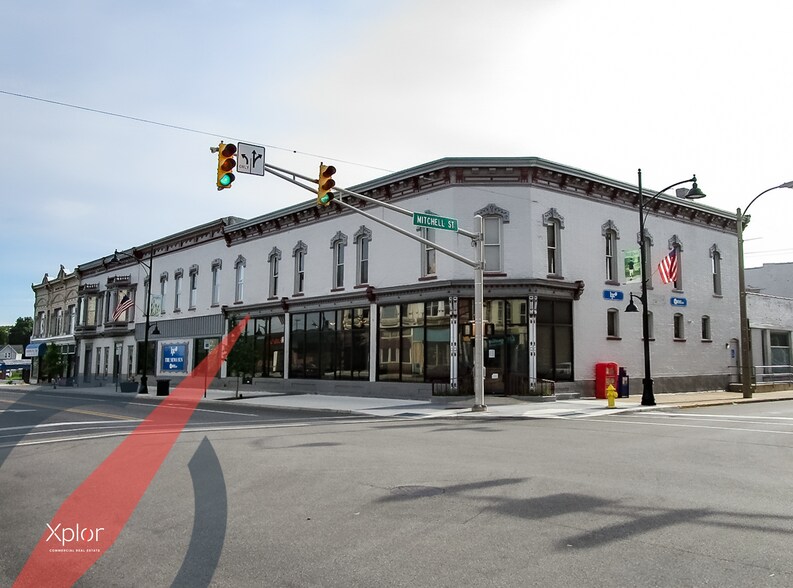 116 N Main St, Kendallville, IN à louer - Photo du bâtiment - Image 2 de 8