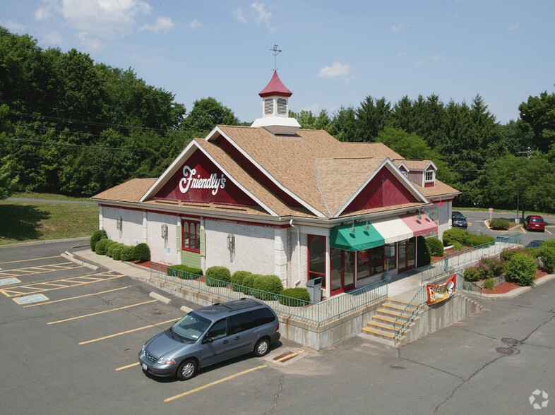 48 Berlin Rd, Cromwell, CT for lease - Primary Photo - Image 1 of 3