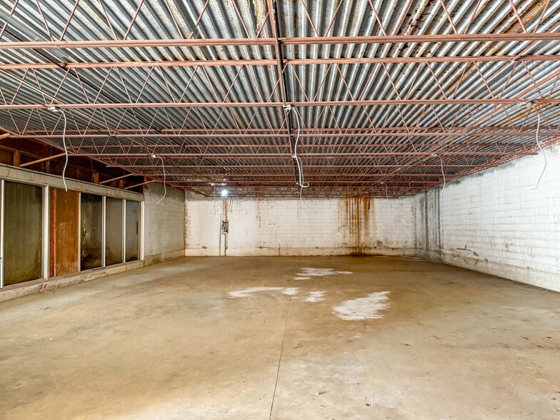 1720 US Highway 70 SW, Hickory, NC for lease - Interior Photo - Image 3 of 6