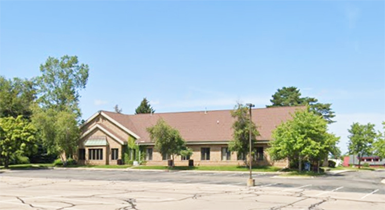 2400 Lake Lansing Rd, Lansing, MI for sale Building Photo- Image 1 of 1