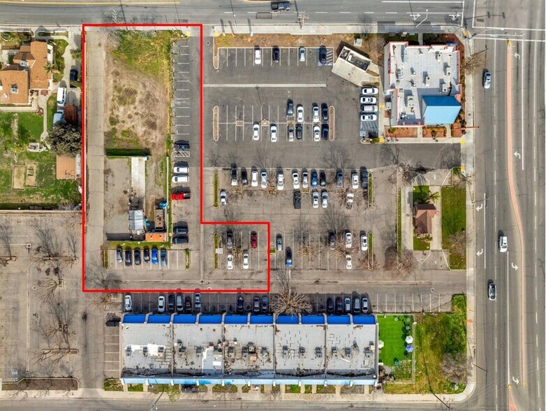 130 W 7th St, Hanford, CA for sale - Building Photo - Image 2 of 4