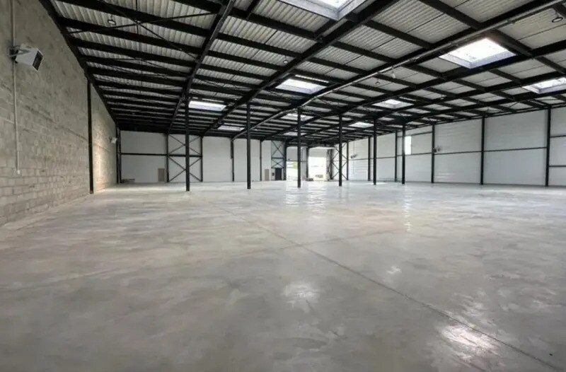 Flex in Colombier-Saugnieu for lease - Building Photo - Image 2 of 6