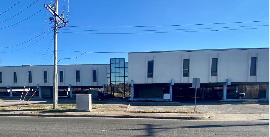 138 S Rosemont Rd, Virginia Beach, VA à louer - Photo du bâtiment - Image 1 de 6