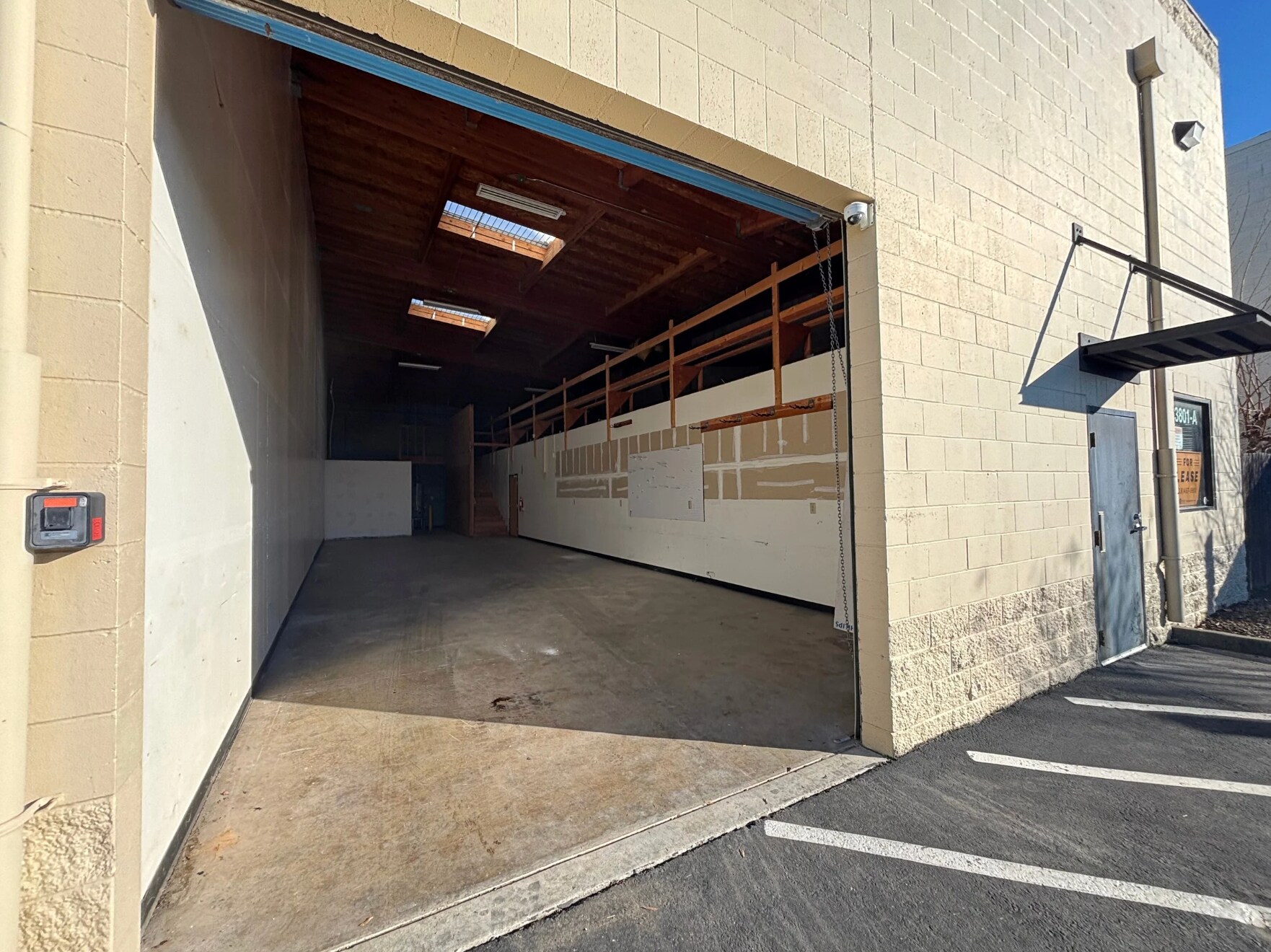 3801 W Pacific Ave, Sacramento, CA for lease Primary Photo- Image 1 of 21