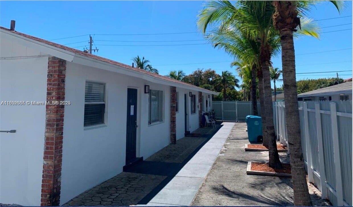 401 SE 23rd Ave, Boynton Beach, FL à vendre Photo du bâtiment- Image 1 de 16