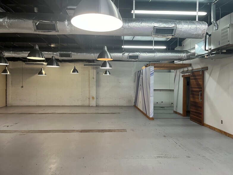 7301 N Classen Blvd, Oklahoma City, OK à louer - Photo intérieure - Image 3 de 6