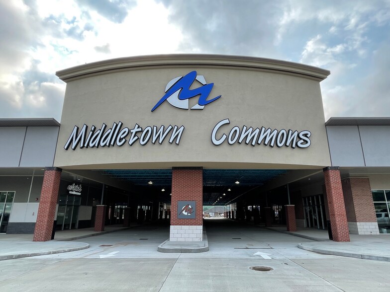 2600 Middletown Commons, White Hall, WV à louer - Photo du bâtiment - Image 2 de 82