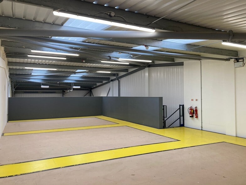 Culvert Pl, London for lease - Building Photo - Image 2 of 8