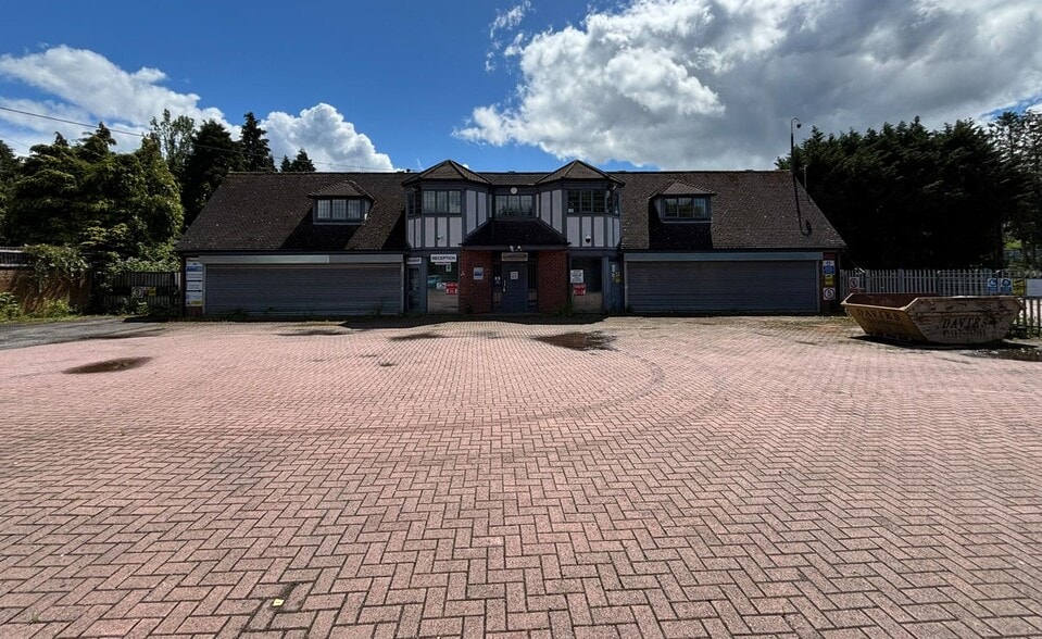 Harvington Manor, Worcester Rd, Kidderminster à louer - Photo principale - Image 1 de 5