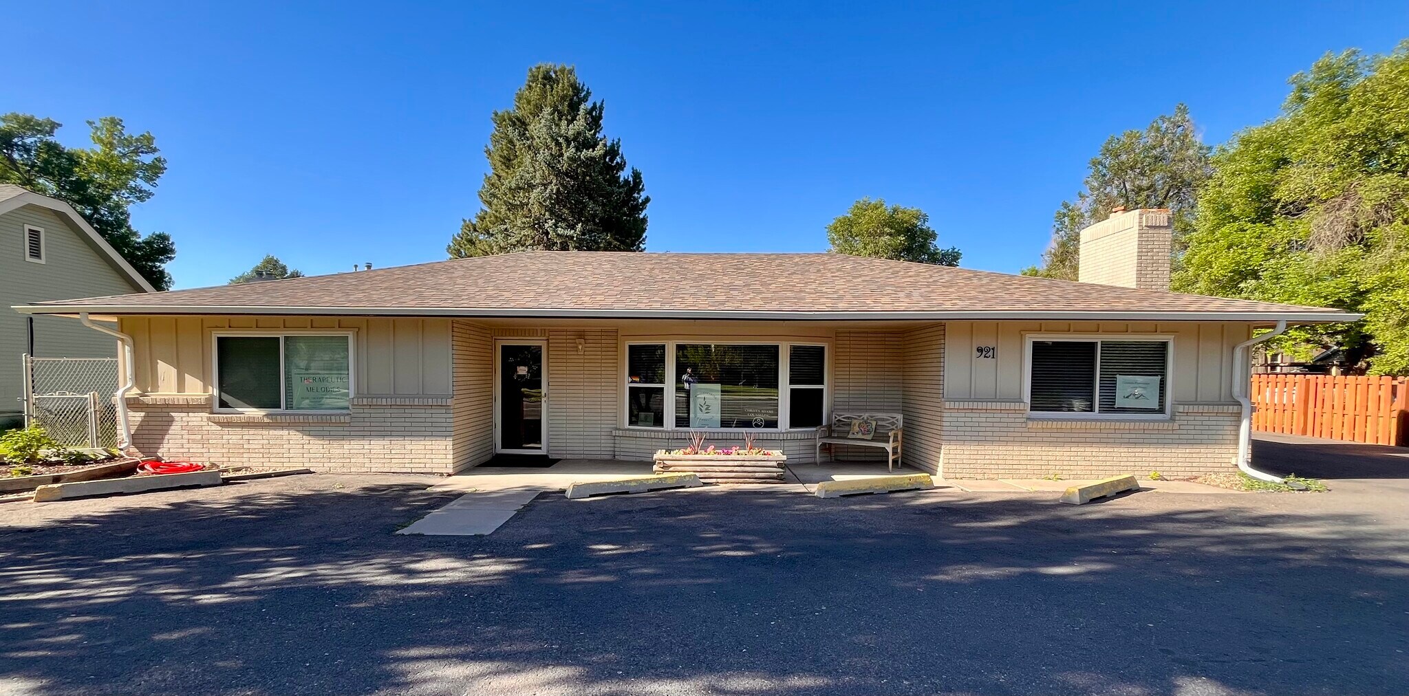921 E Prospect Rd, Fort Collins, CO à vendre Photo du bâtiment- Image 1 de 15
