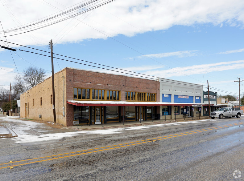 111 N Houston St, Edgewood, TX for sale - Primary Photo - Image 1 of 1