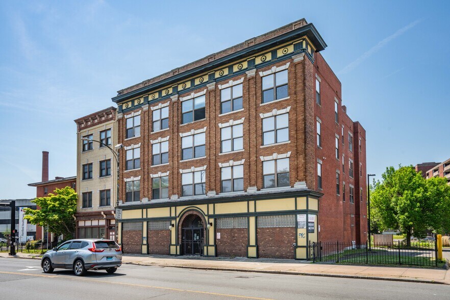 29 Main St, Hartford, CT à vendre - Photo du bâtiment - Image 3 de 21