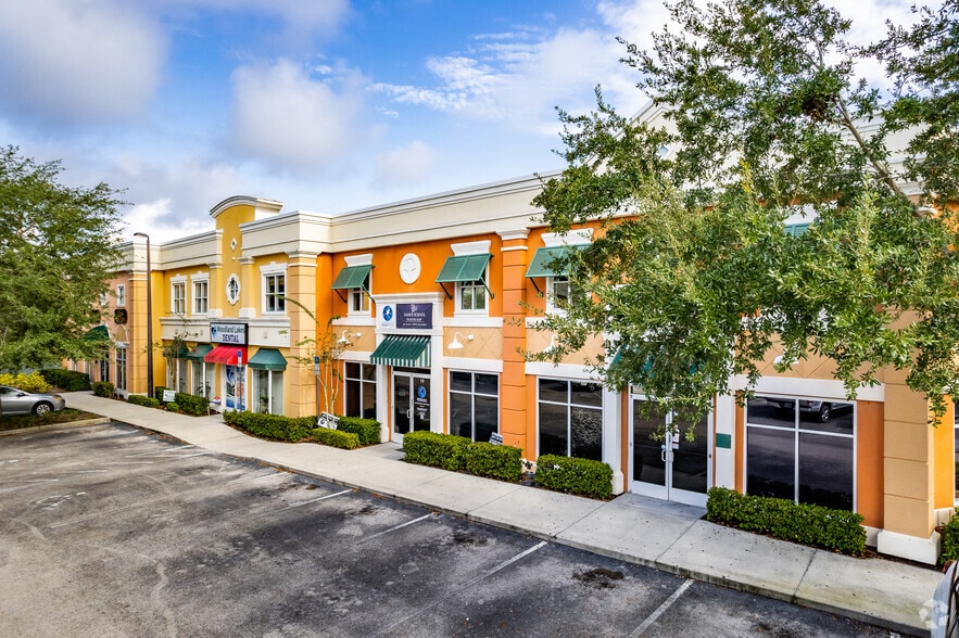 422 S Alafaya Trl, Orlando, FL for sale - Building Photo - Image 3 of 49