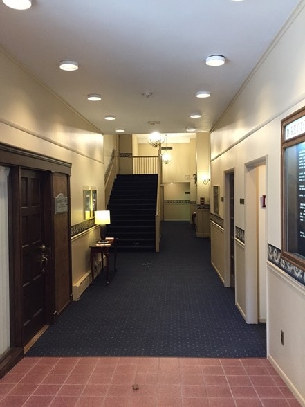 101 N Main St, Greensburg, PA à louer - Photo intérieure - Image 3 de 8