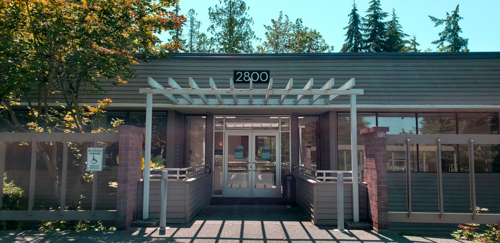 2820 Northup Way, Bellevue, WA for lease - Building Photo - Image 2 of 4